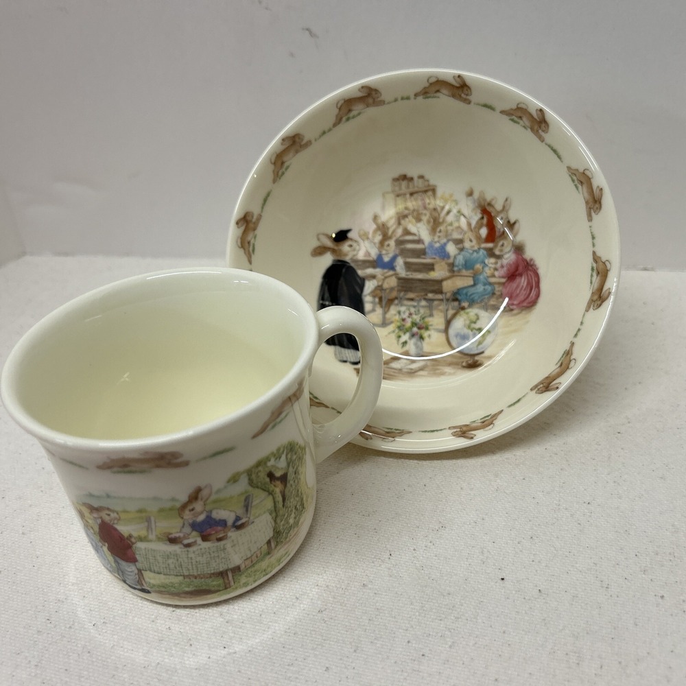 Royal‎ Doulton Bunnykins School Master Bowl Bake Sale Mug Vntg Childs Set  1988
